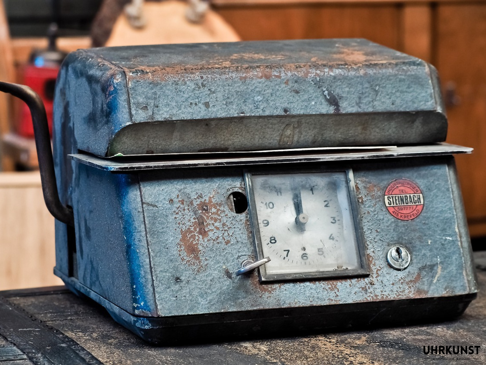 UK_vintage_Big_stechuhr_L_2000_1500